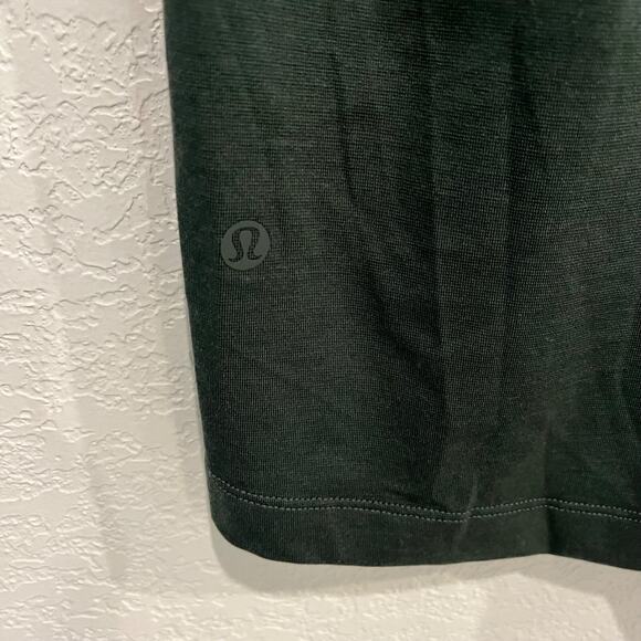 Lululemon Men's Short Sleeve Polo Activewear Performance Small Forest Green - Picture 4 of 6